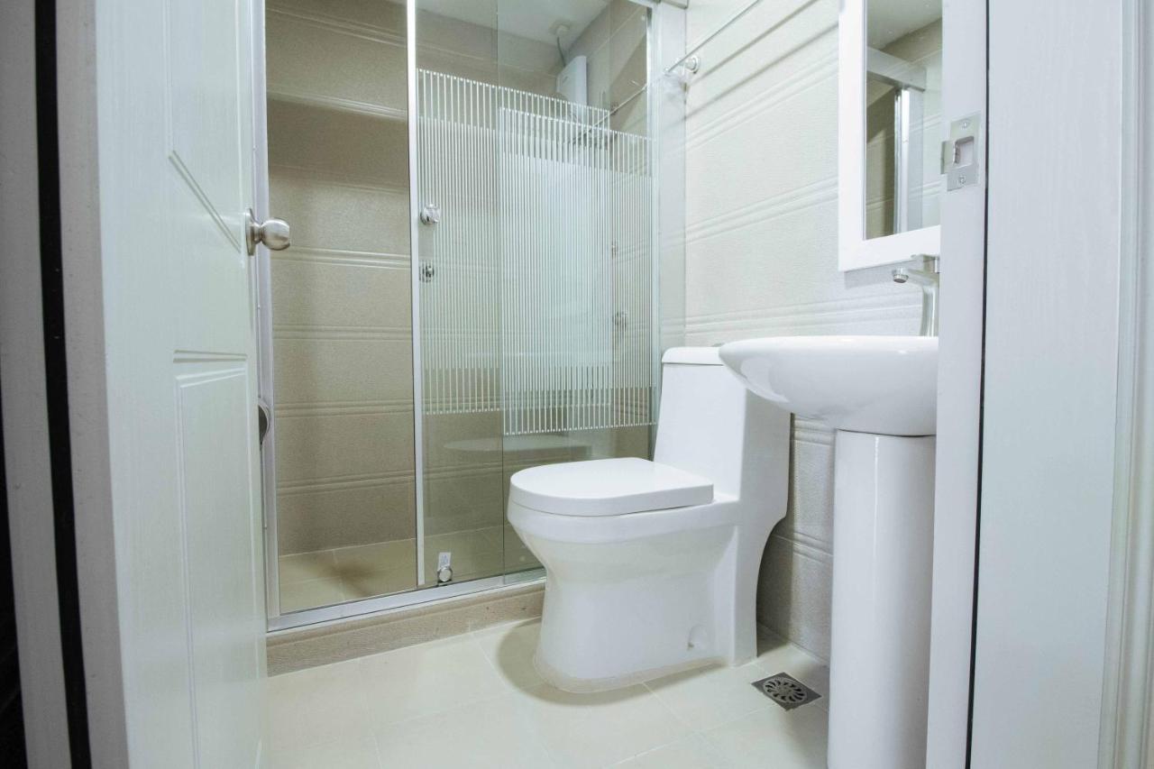 Hotel Northpointe Residences Quezon City